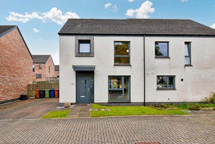 2 Bedroom Semi-Detached House For Sale In Getter Grove, Twechar, G65