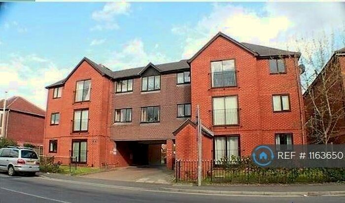 1 Bedroom Flat To Rent In Bullar Road, Southampton, SO18