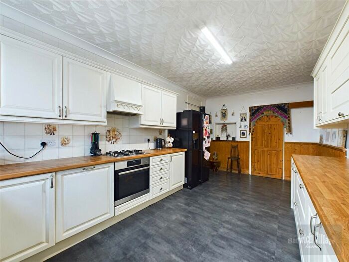 3 Bedroom End Of Terrace House For Sale In Oakland Road, Dovercourt, Harwich, CO12