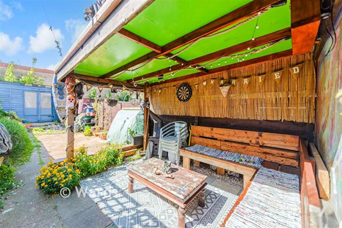3 Bedroom Terraced House For Sale In Saxton Street, Gillingham, Kent, ME7