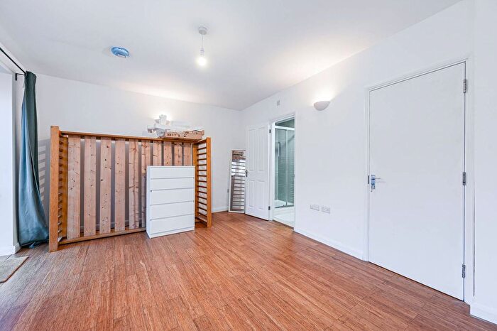 4 Bedroom Property To Rent In Abernethy Road, Lee, London, SE13