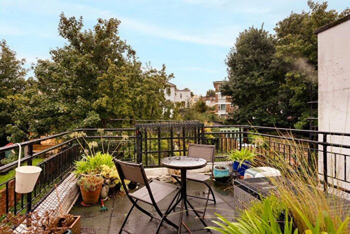 1 Bedroom Flat For Sale In Gladstone Terrace, Brighton, BN2