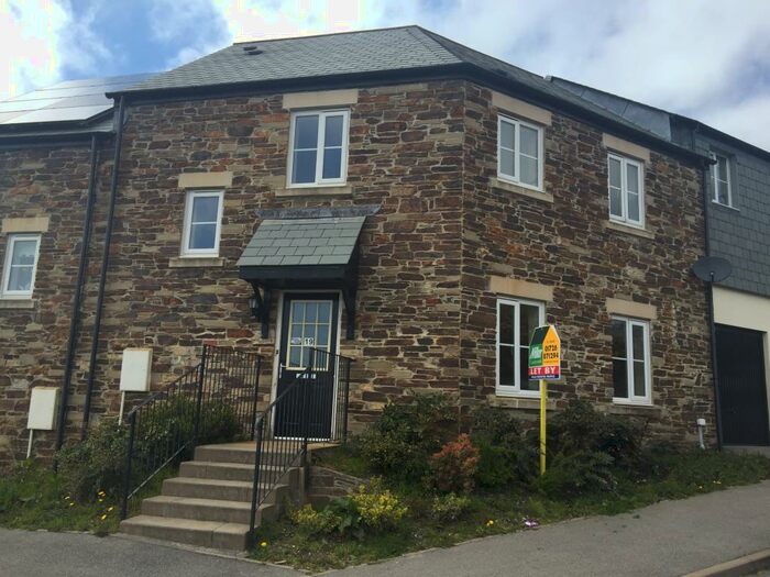 3 Bedroom House To Rent In Carclaze, St Austell, PL25