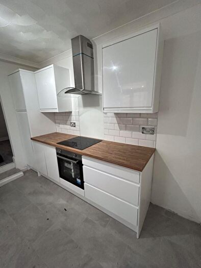 3 Bedroom Terraced House To Rent In Lyndhurst Street Riverside, Cardiff., CF11