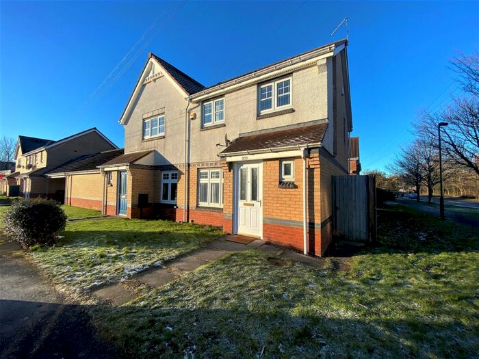3 Bedroom Semi-Detached House To Rent In Chesters Avenue, Longbenton, Newcastle Upon Tyne, NE12