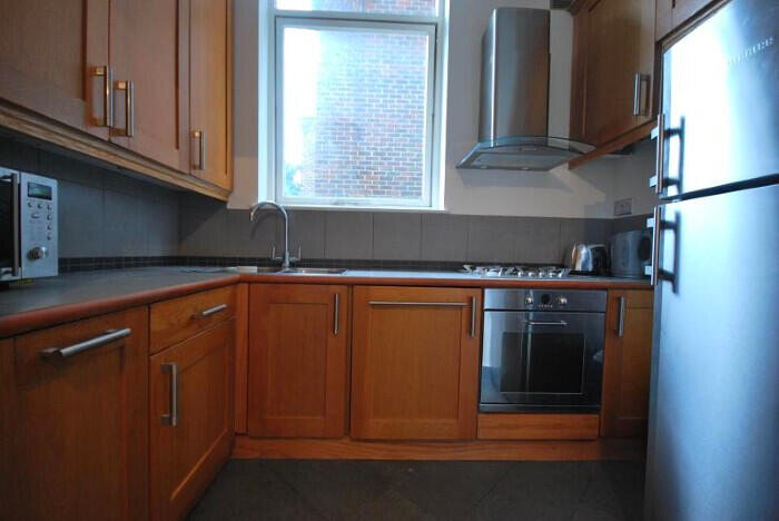 2 Bedroom Flat To Rent In F Oval Road, London, NW1