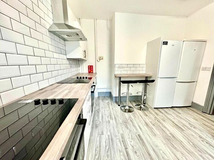 7 Bedroom Terraced House To Rent In Bedroom Student Home - Whitstable Road, CT2