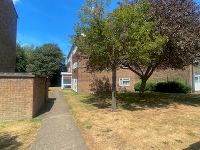 2 Bedroom Flat To Rent In Durling Court, Rainham, Gillingham, ME8