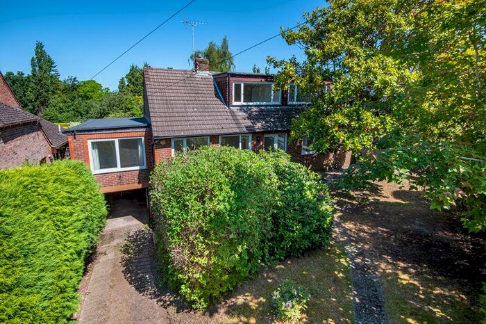 4 Bedroom Detached House To Rent In Broomleaf Road, Farnham, GU9