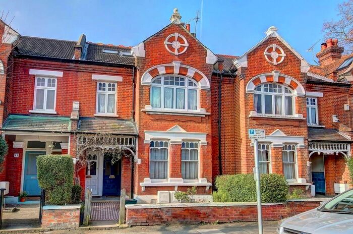 2 Bedroom Flat To Rent In Merton Hall Road, London, SW19