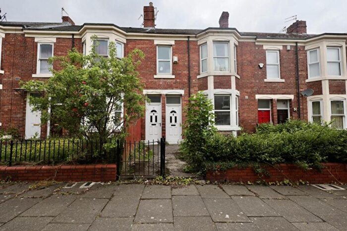 2 Bedroom Flat To Rent In Fourth Avenue, Heaton, Newcastle Upon Tyne, NE6