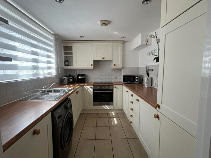 3 Bedroom Semi-Detached House To Rent In St. Nicholas Street, Ipswich, Suffolk, IP1