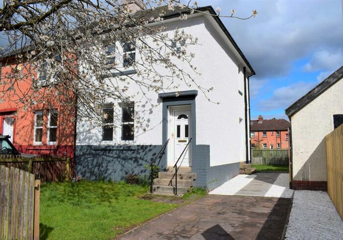 2 Bedroom Semi-Detached House To Rent In Sempie Street, Hamilton, South Lanarkshire, ML3