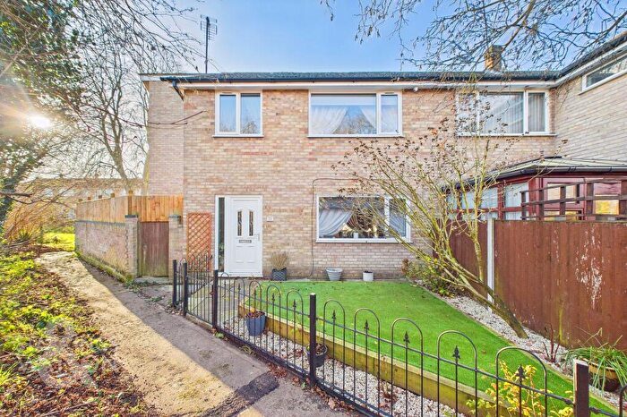 4 Bedroom Semi Detached House For Sale In Leewood Crescent, Costessey, Norwich, NR5