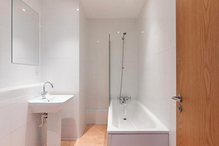 1 Bedroom Flat To Rent In Vida House, Trundleys Road, Deptford, SE8