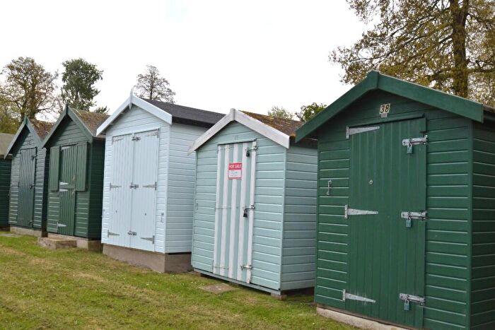 Chalet For Sale In Appley Lane, Ryde, Isle Of Wight, PO33