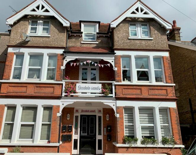 1 Bedroom Flat To Rent In Wrotham Road, Broadstairs, CT10