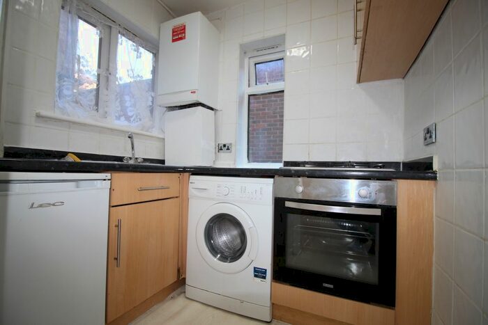 3 Bedroom Flat To Rent In Hibbert Road, London E17