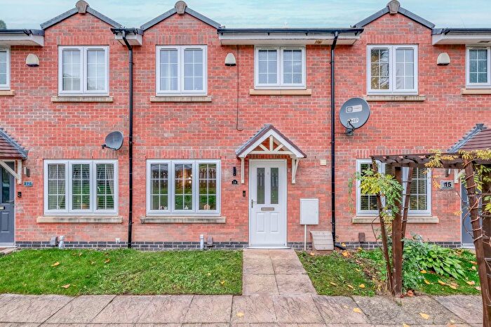3 Bedroom Terraced House For Sale In Bloomsbury Close, Redditch, B98