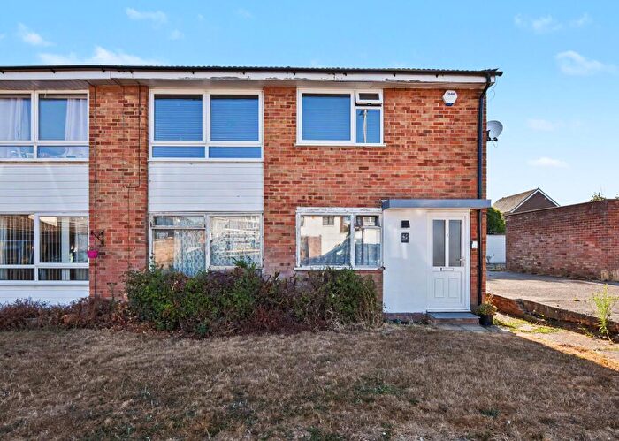 2 Bedroom Maisonette For Sale In Flat Nelson Gardens, Braintree, CM7