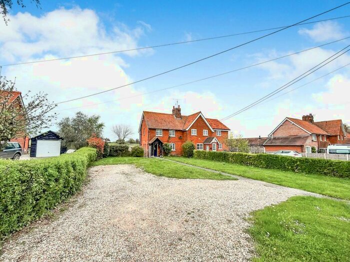 2 Bedroom Semi-Detached House To Rent In The Row, Sulhamstead Road, Burghfield, RG30