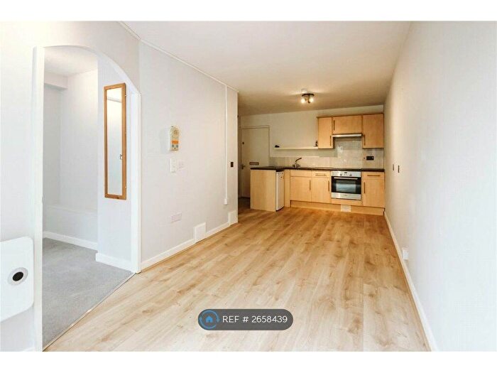 1 Bedroom Flat To Rent In Glencoyne Court, Bristol, BS10