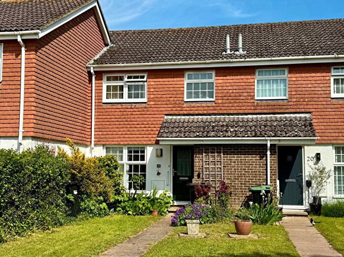 3 Bedroom Detached House For Sale In The Martells, Barton On Sea, Hampshire, BH25