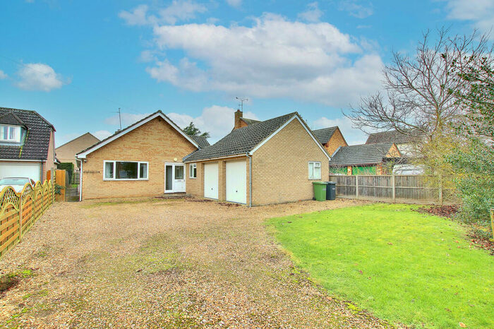 3 Bedroom Detached Bungalow To Rent In Great North Road, Alconbury, PE28