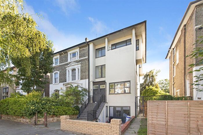 4 Bedroom Flat To Rent In Caversham Road, London, NW5