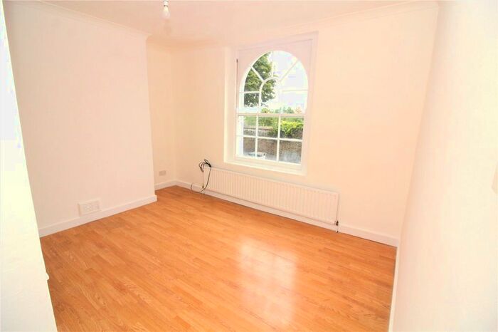 1 Bedroom Parking/garage To Rent In Milton Place, Gravesend, Kent, DA12