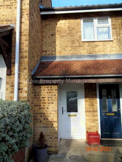 2 Bedroom Maisonette To Rent In Eaton Socon, PE19