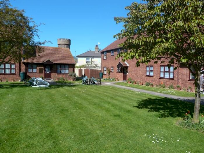 1 Bedroom Flat For Sale In Grosvenor Road, Broadstairs, CT10