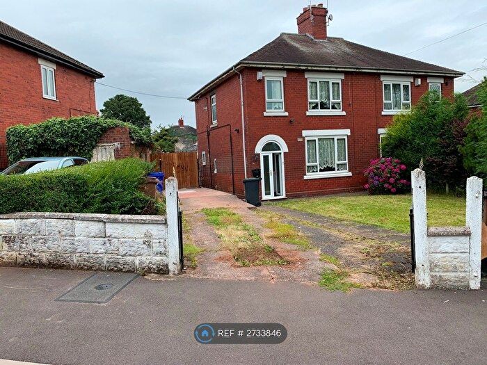 3 Bedroom Semi Detached House To Rent In Sherwood Road, Stoke-On-Trent, ST3