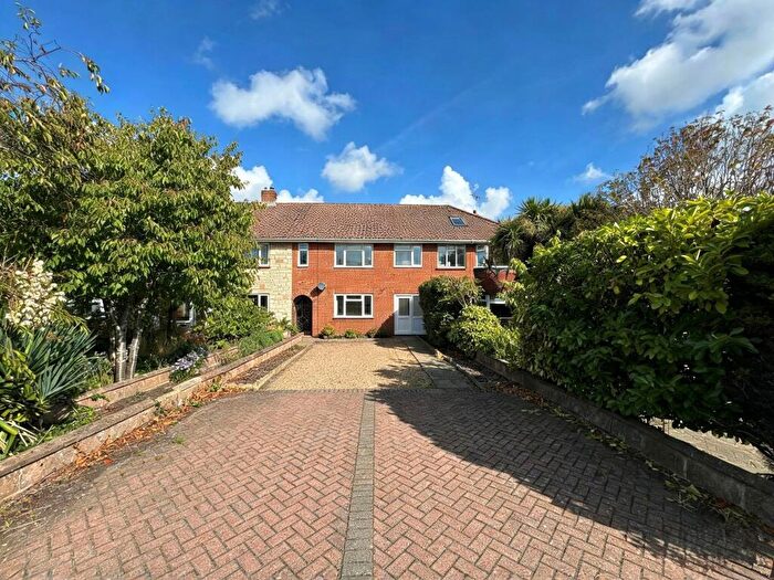 4 Bedroom Terraced House To Rent In Dominion Road, Worthing, BN14