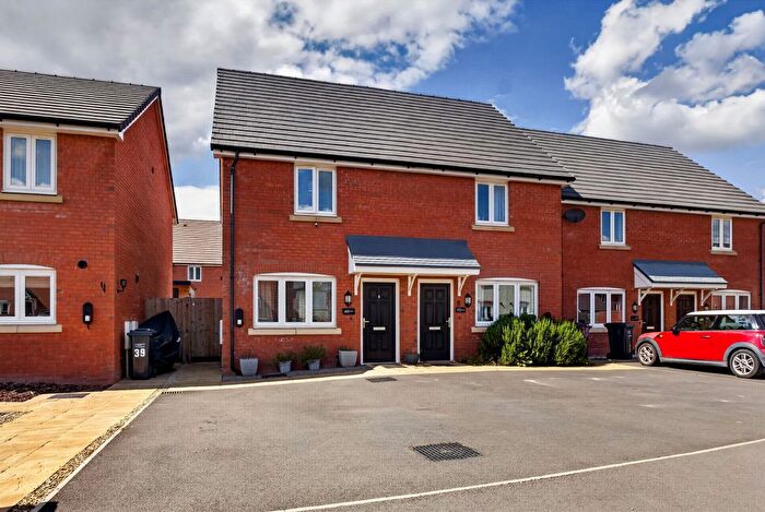 2 Bedroom Semi Detached House For Sale In Discounted Market Scheme - Kingstone, Hereford, HR2