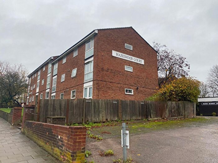 2 Bedroom Flat To Rent In Hazelwood Court, Neasden Lane North, London, NW10