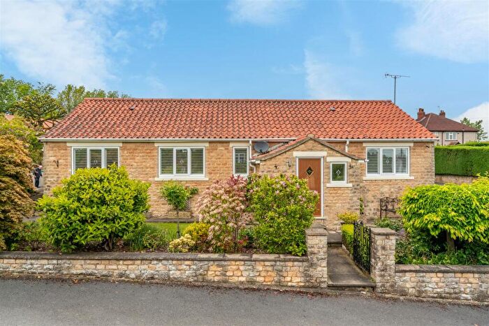 4 Bedroom Detached Bungalow For Sale In Milnthorpe Gardens, Bramham, Wetherby, LS23