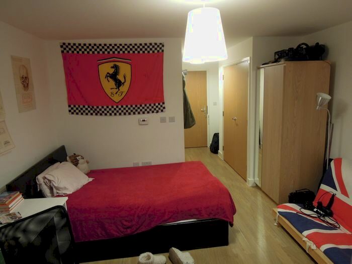 Studio To Rent In Elmira Street, London, SE13