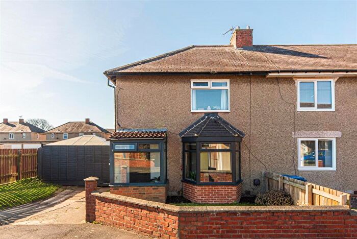 2 Bedroom End Of Terrace House For Sale In Ferguson Crescent, Hazelrigg, Newcastle Upon Tyne, NE13