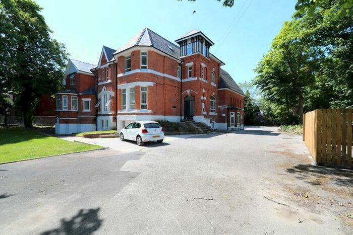 2 Bedroom Flat To Rent In Flat, Burnage Lane, Manchester, M19