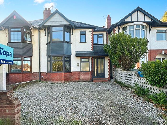 4 Bedroom Semi-Detached House For Sale In Duck Lane, Bilbrook, Codsall, WV8