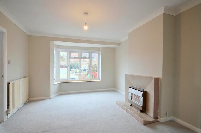3 Bedroom Semi-Detached House To Rent In Edinburgh Drive, Ickenham, UB10