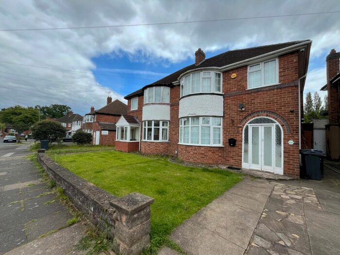 3 Bedroom Semi-Detached House To Rent In Sheldonfield Road, Birmingham, West Midlands, B26