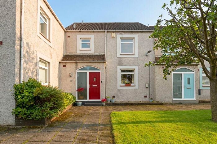 4 Bedroom Terraced House For Sale In Bonaly Brae, Edinburgh, EH13