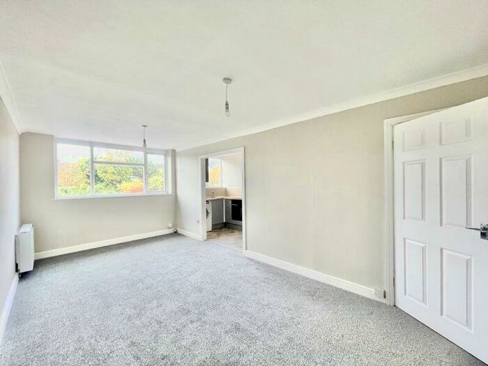 2 Bedroom Flat To Rent In High Street, Ibstock, LE67