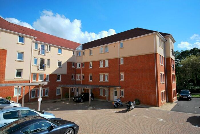 2 Bedroom Flat To Rent In Addison Road, Tunbridge Wells TN2