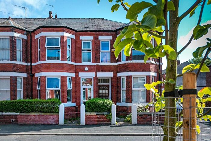 5 Bedroom End Of Terrace House To Rent In £pppw, Hall Road, Victoria Park, M14