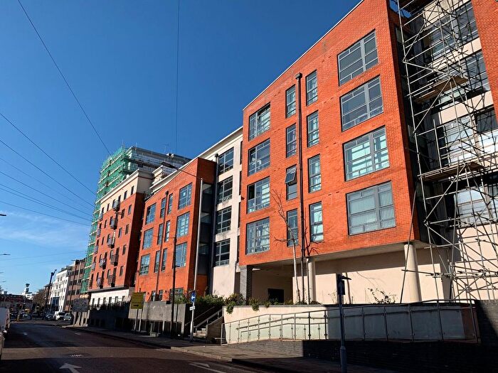 2 Bedroom Flat To Rent In Kennet Street, Reading, RG1