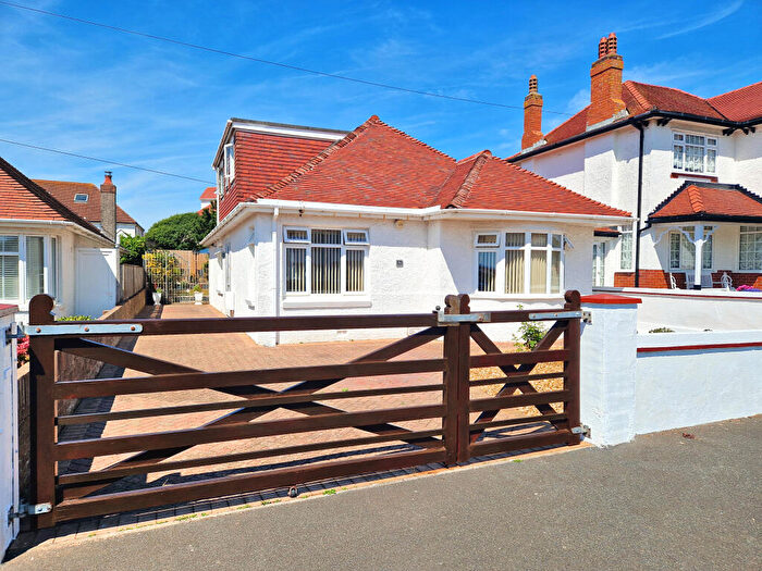 4 Bedroom Detached Bungalow For Sale In Severn Road, Porthcawl, CF36