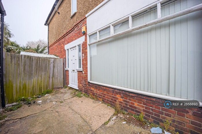 2 Bedroom Flat To Rent In Mayplace Road East, Bexleyheath, DA7